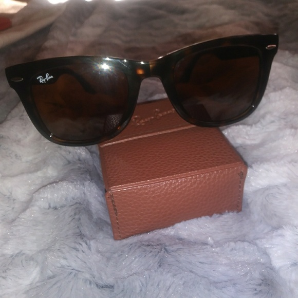 Rayban sunglasses - Picture 1 of 6